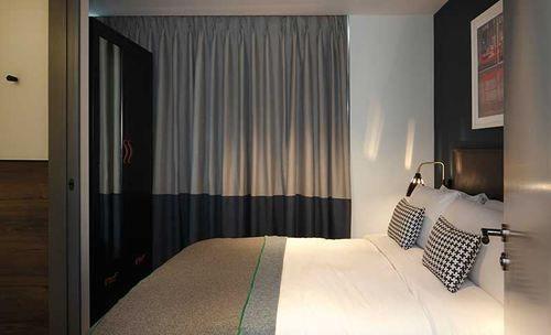 South Point 4* Londen